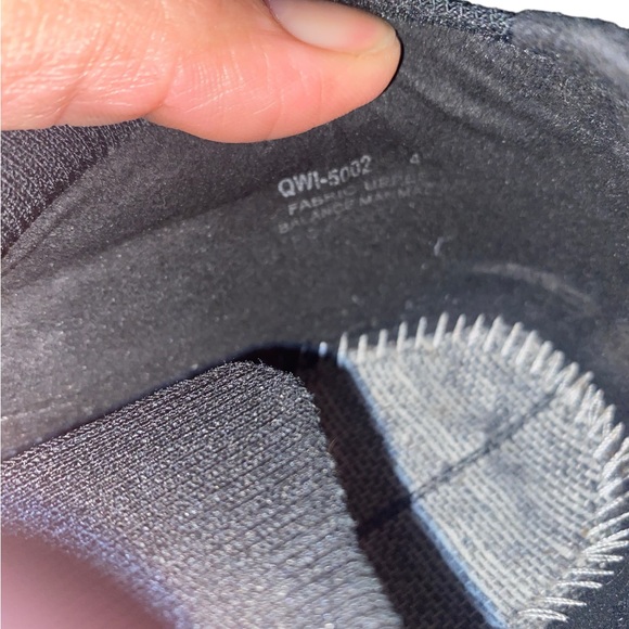 Alegria Traq Women’s QWIK Size 41 (US 10.5-11) Black Out Hook Loop Strap. - Picture 8 of 8